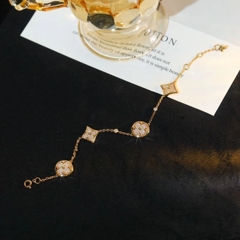 Stretchable Vca Bracelets 255415