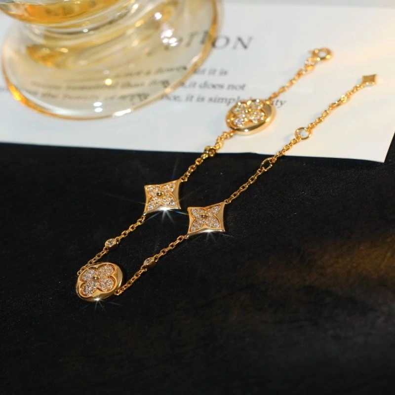 Stretchable Vca Bracelets 255415