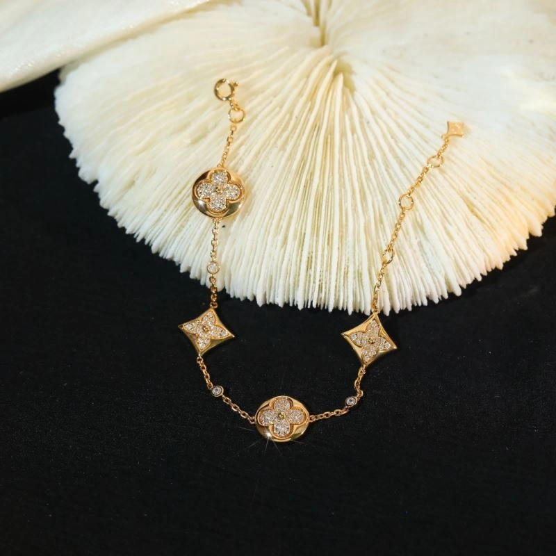 Stretchable Vca Bracelets 255415