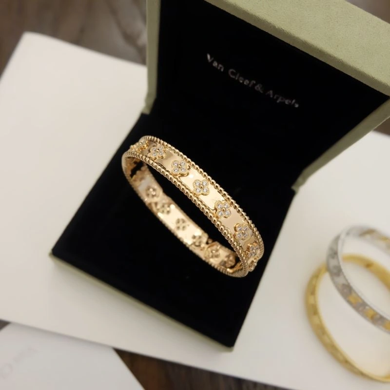 Vca Bracelets Breathable 255399