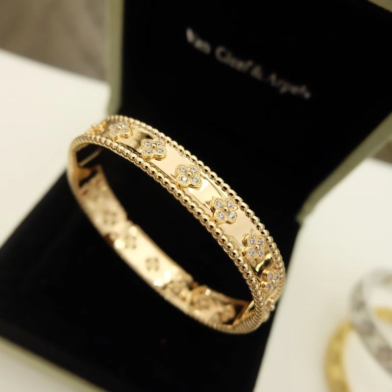 Vca Bracelets Breathable 255399