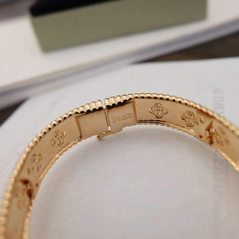 Vca Bracelets Breathable 255399