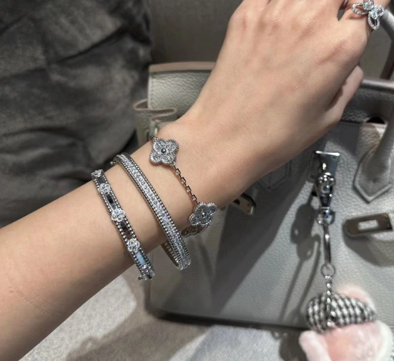 Vca Bracelets OdorResistant 255525