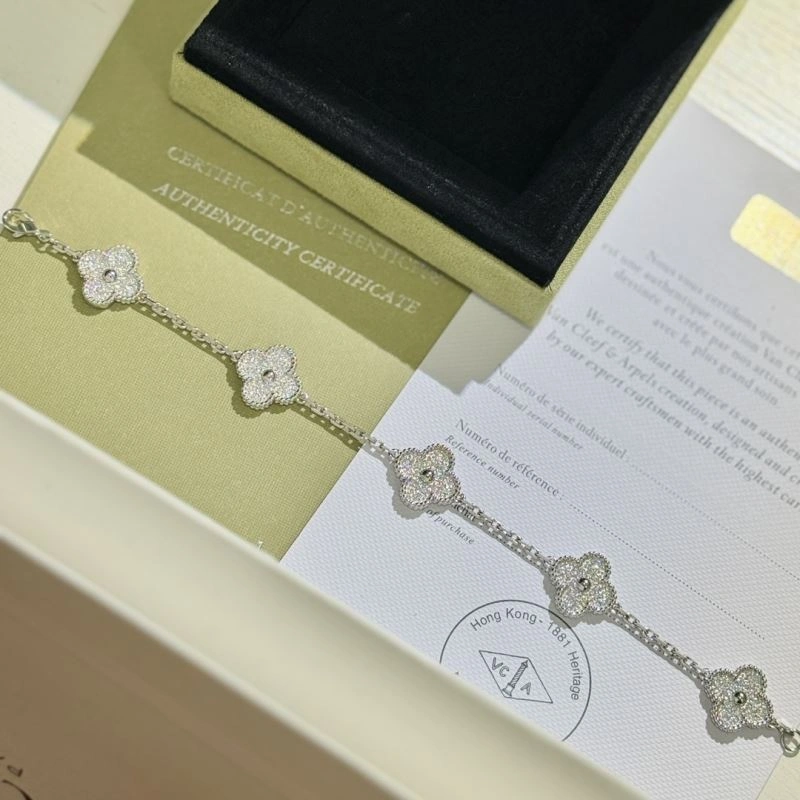 Vca Bracelets OdorResistant 255525