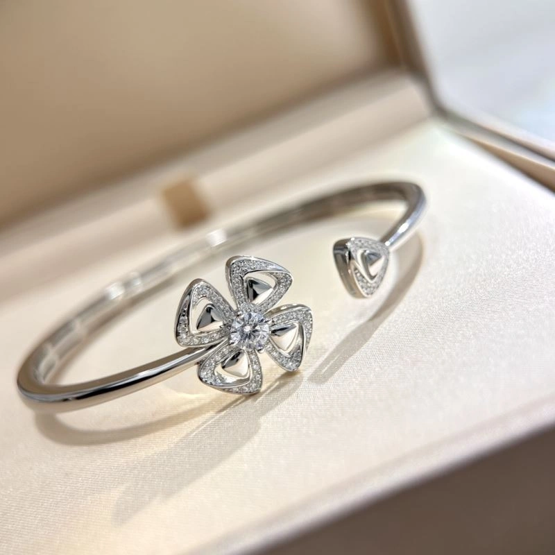 Comfortable Vca Bracelets 255537