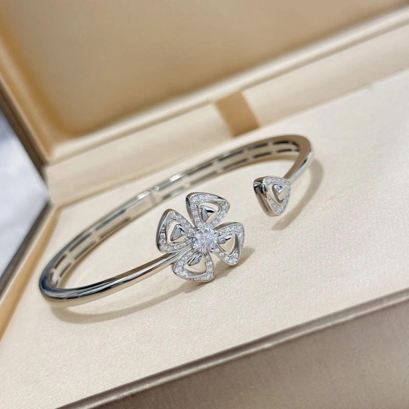 Comfortable Vca Bracelets 255537