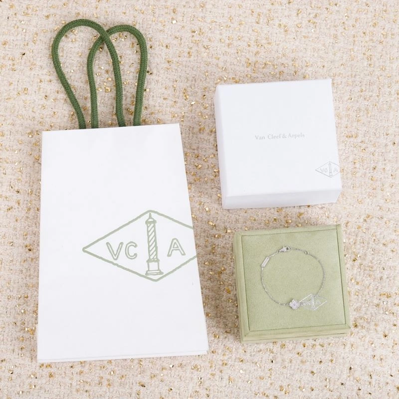 Vca Bracelets Flexible 255527