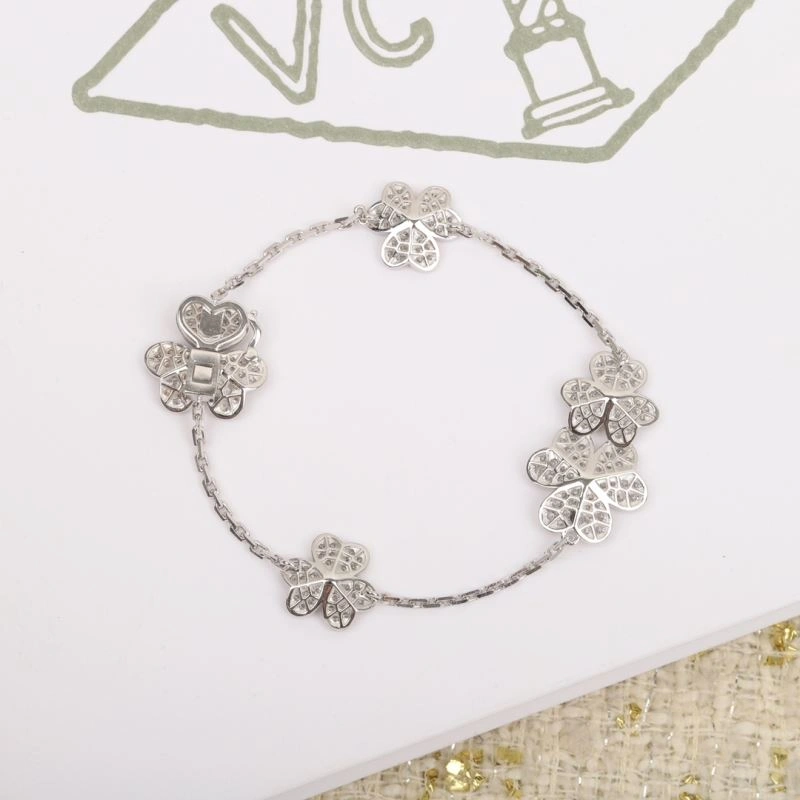 Vca Bracelets SmoothTexture 255530