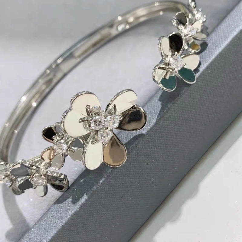 WrinkleFree Vca Bracelets 255517