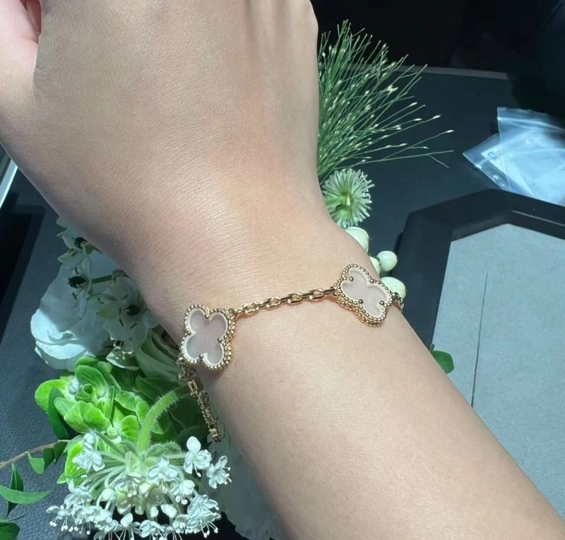 Vca Bracelets Functional 255518