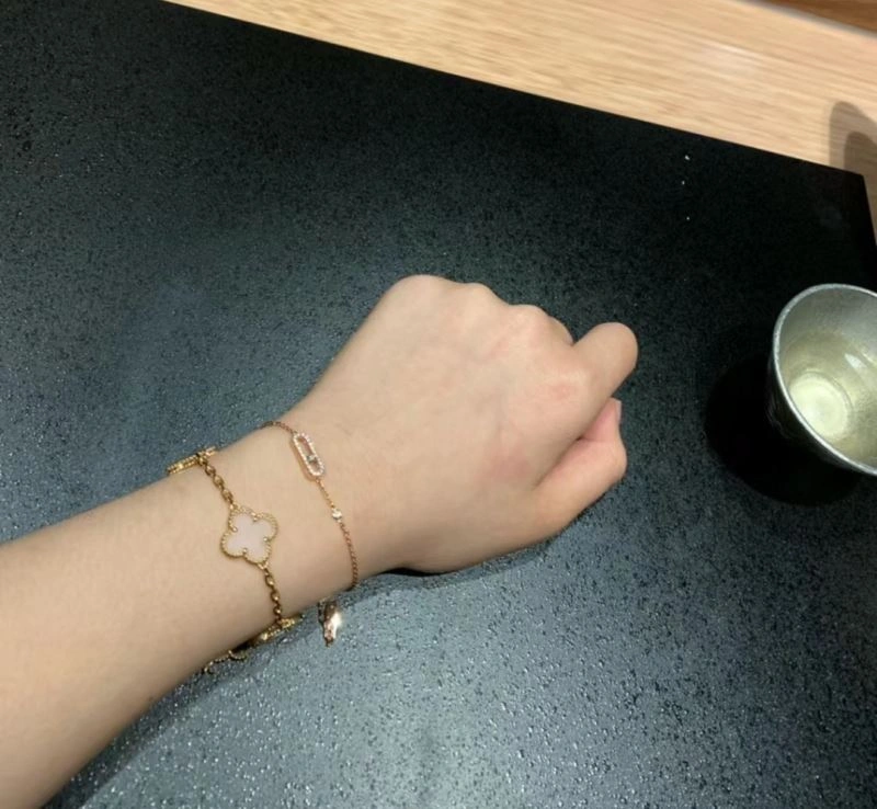 Vca Bracelets Functional 255518