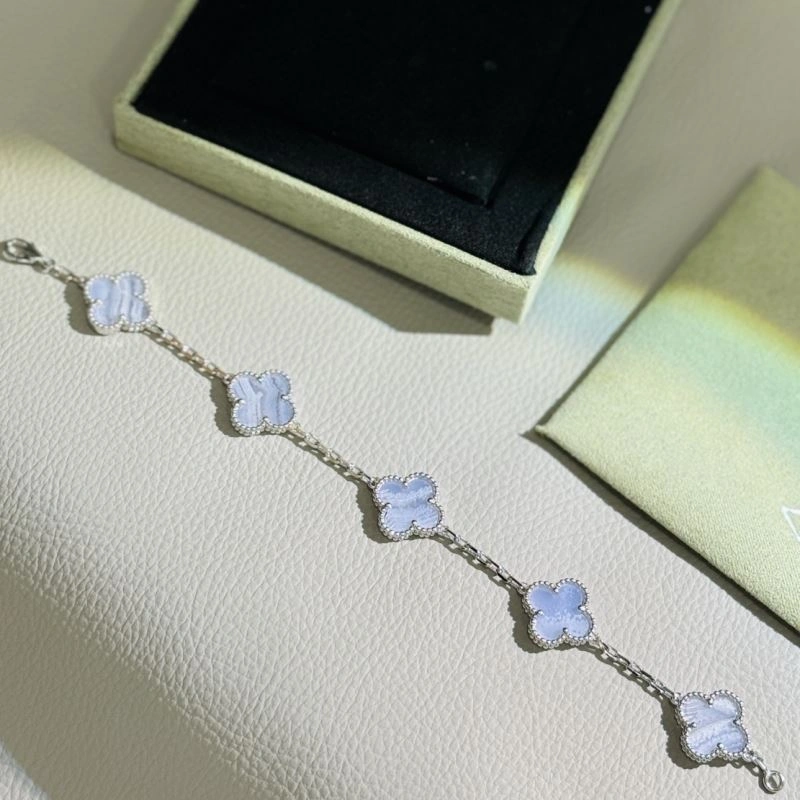Fashionable Vca Bracelets 255501
