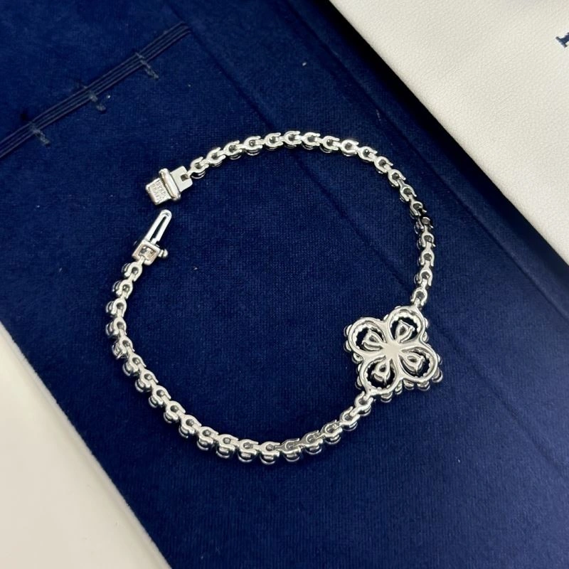Resilient Vca Bracelets 255500