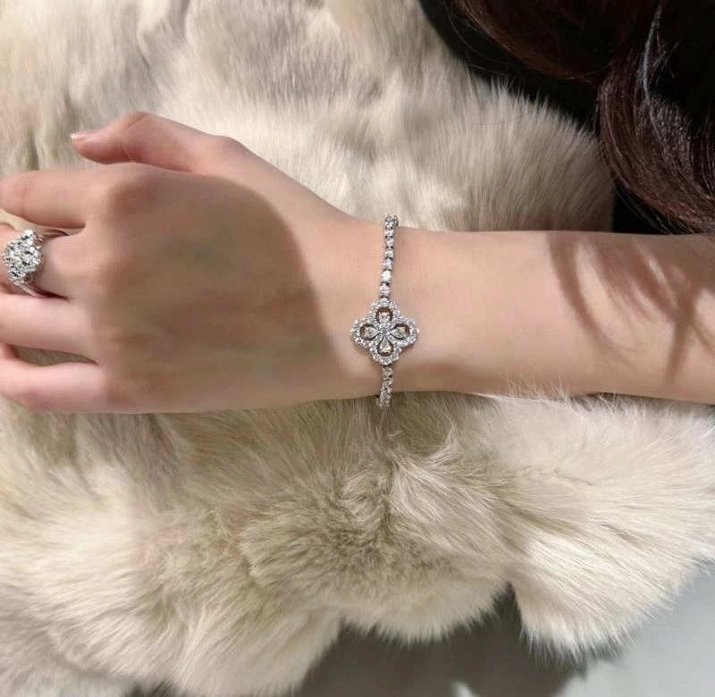Resilient Vca Bracelets 255500
