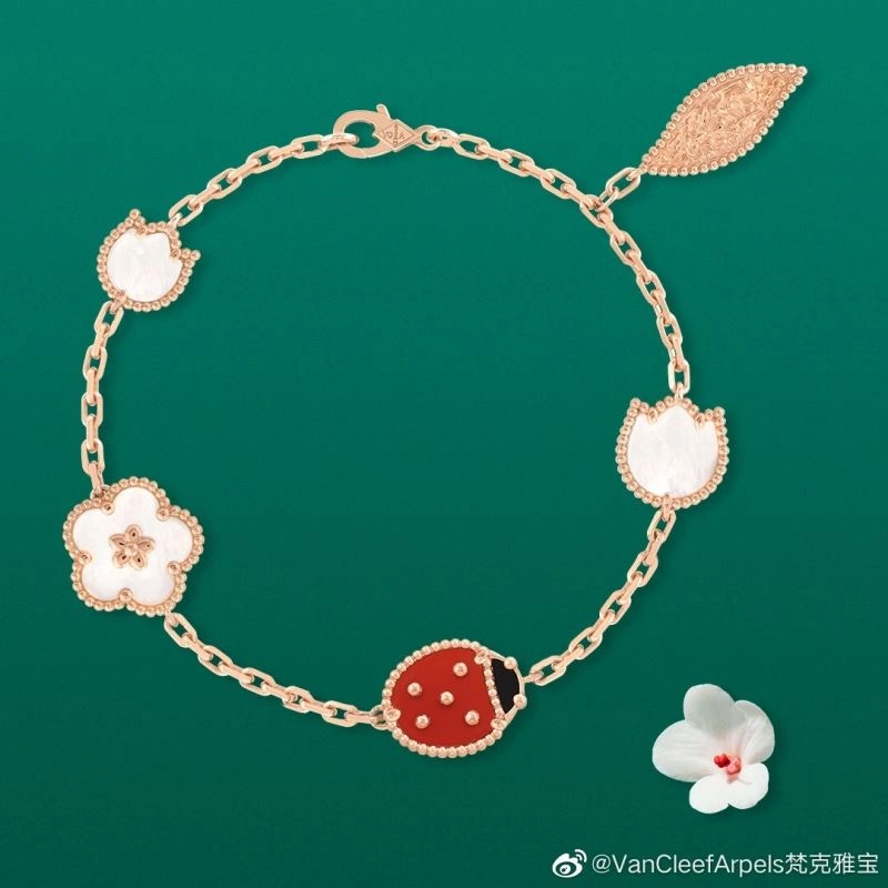 Trendy Vca Bracelets 255482