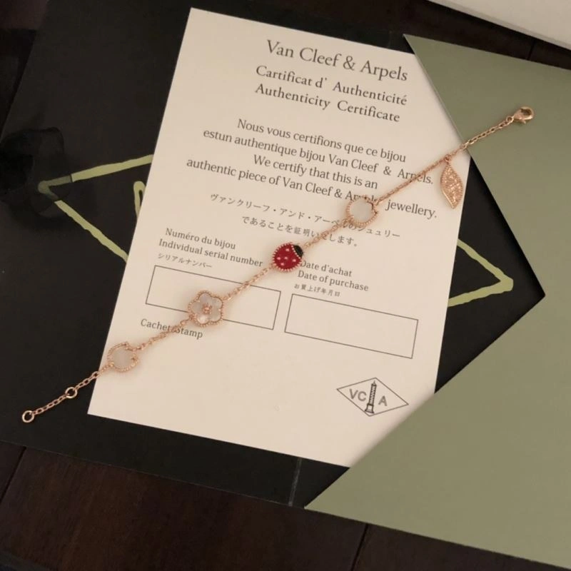 Trendy Vca Bracelets 255482