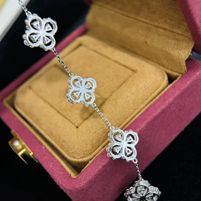 Vca Bracelets BestValue 255401