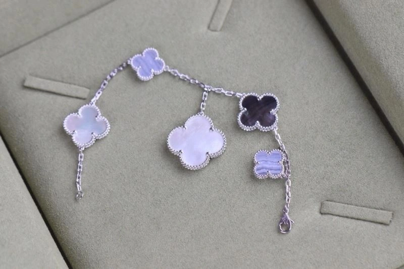Durable Vca Bracelets 255394