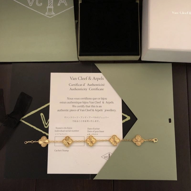 FashionForward Vca Bracelets 255361