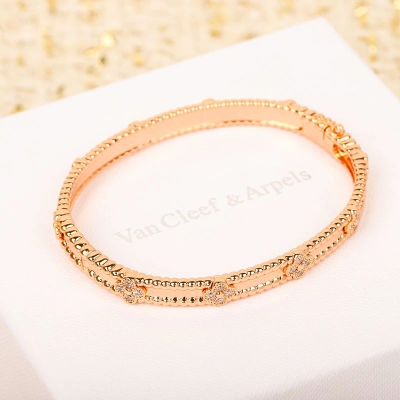 Compact Vca Bracelets 255338