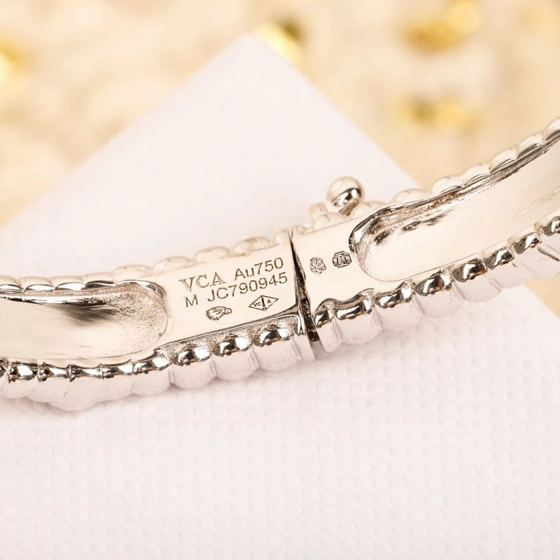 Compact Vca Bracelets 255338
