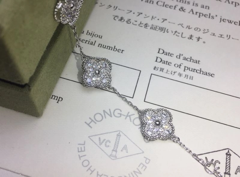 Vca Bracelets GoAnywhere 255343