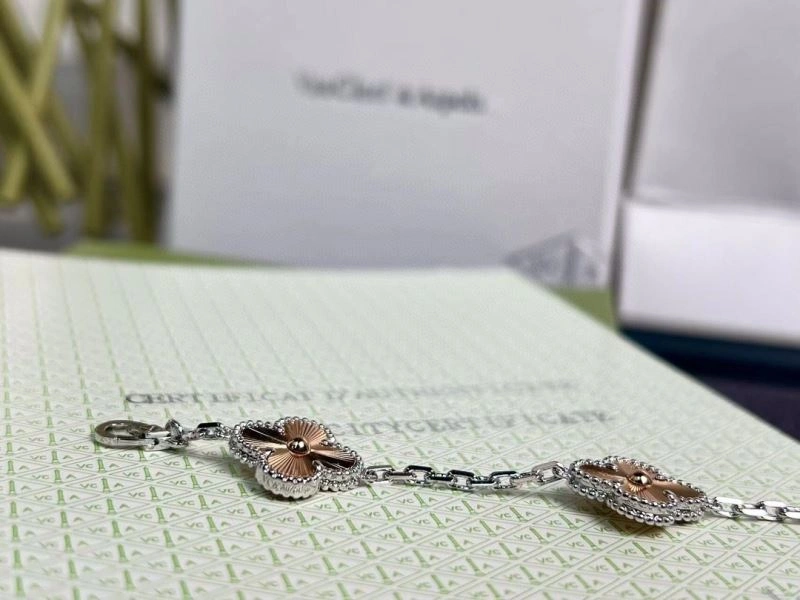 Vca Bracelets Affordable 255333