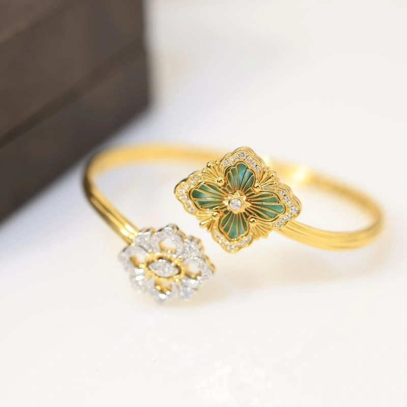Minimalist Vca Bracelets 255316