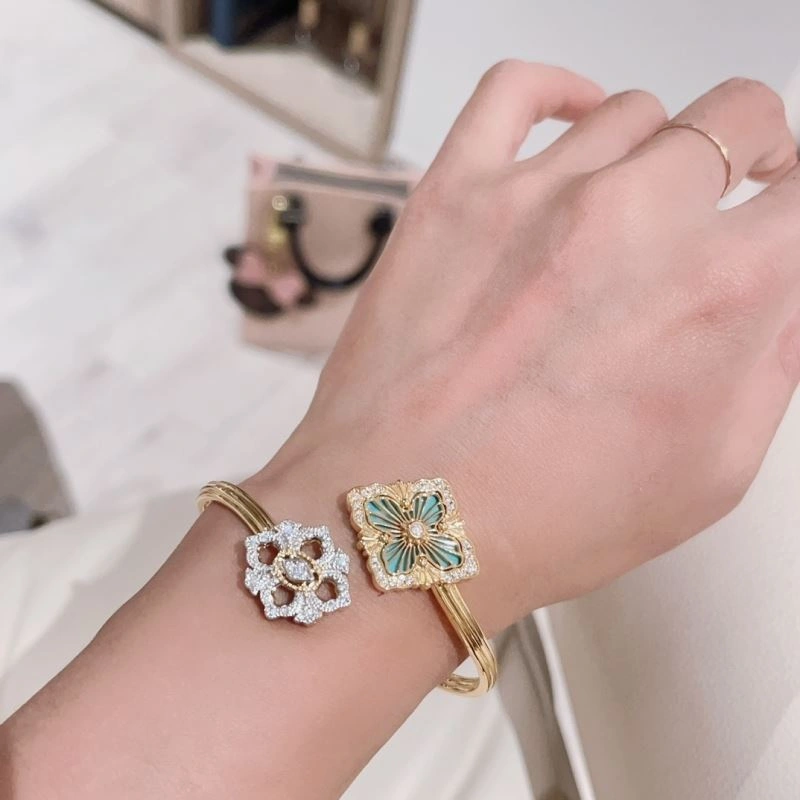 Minimalist Vca Bracelets 255316