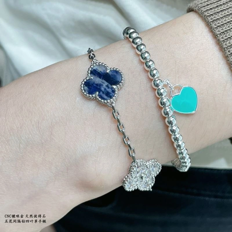 Vca Bracelets Modern 255335