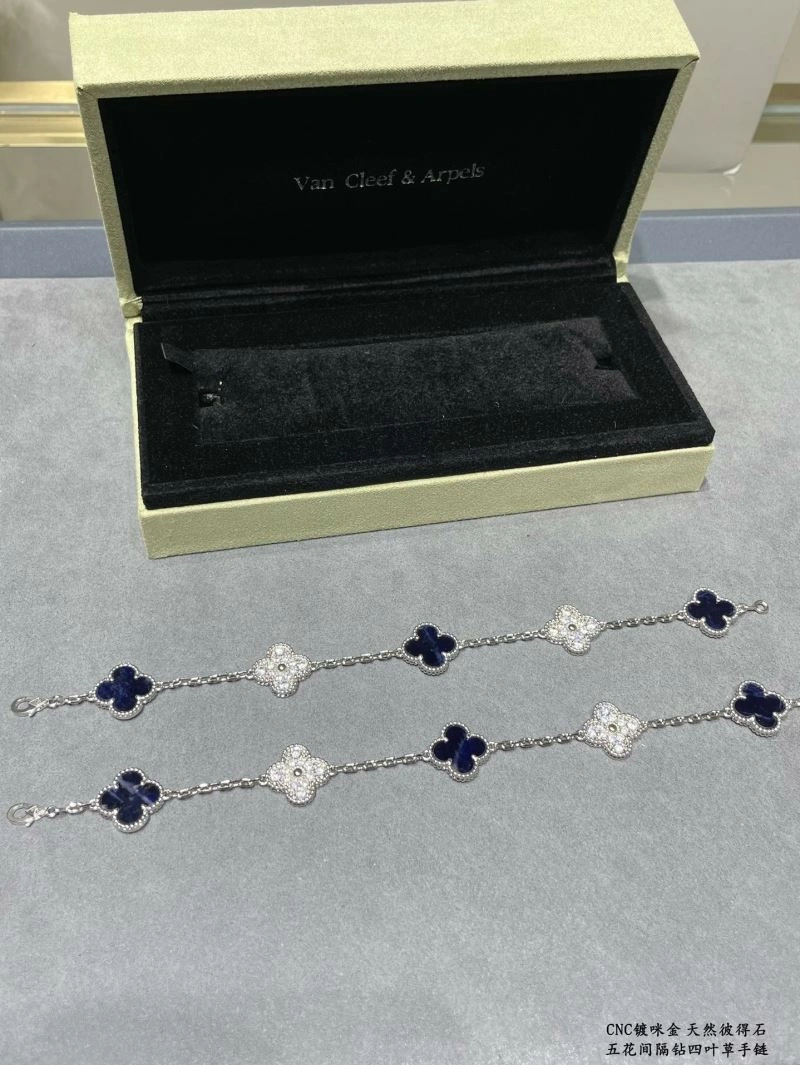Vca Bracelets Modern 255335