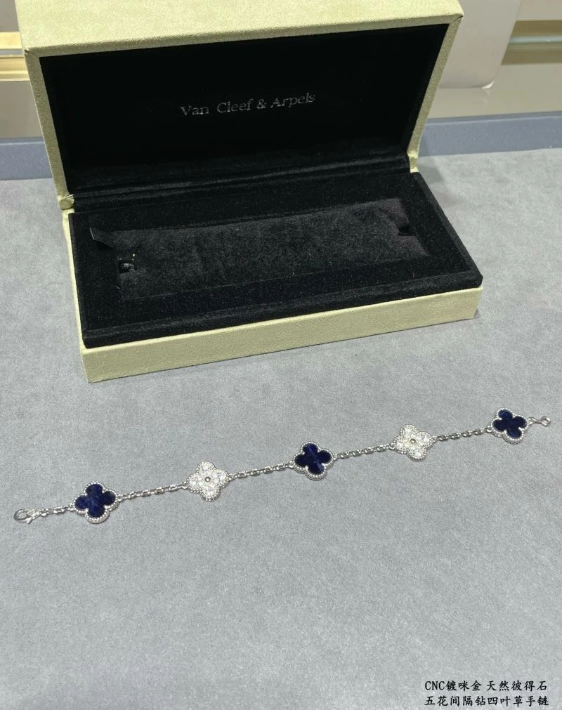 Vca Bracelets Modern 255335