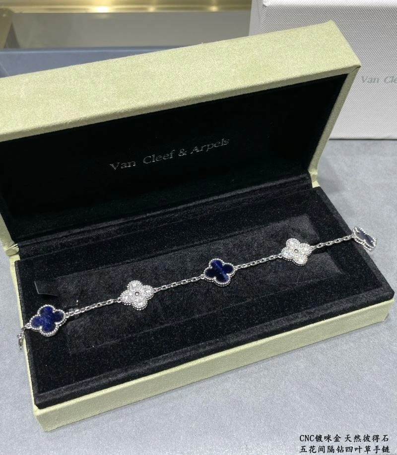 Vca Bracelets Modern 255335