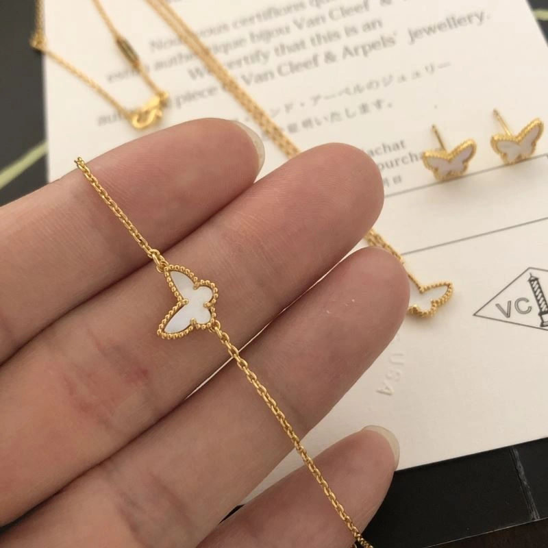 Upgraded Vca Bracelets 255325