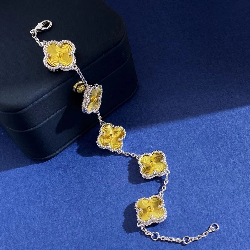 Sophisticated Vca Bracelets 255320