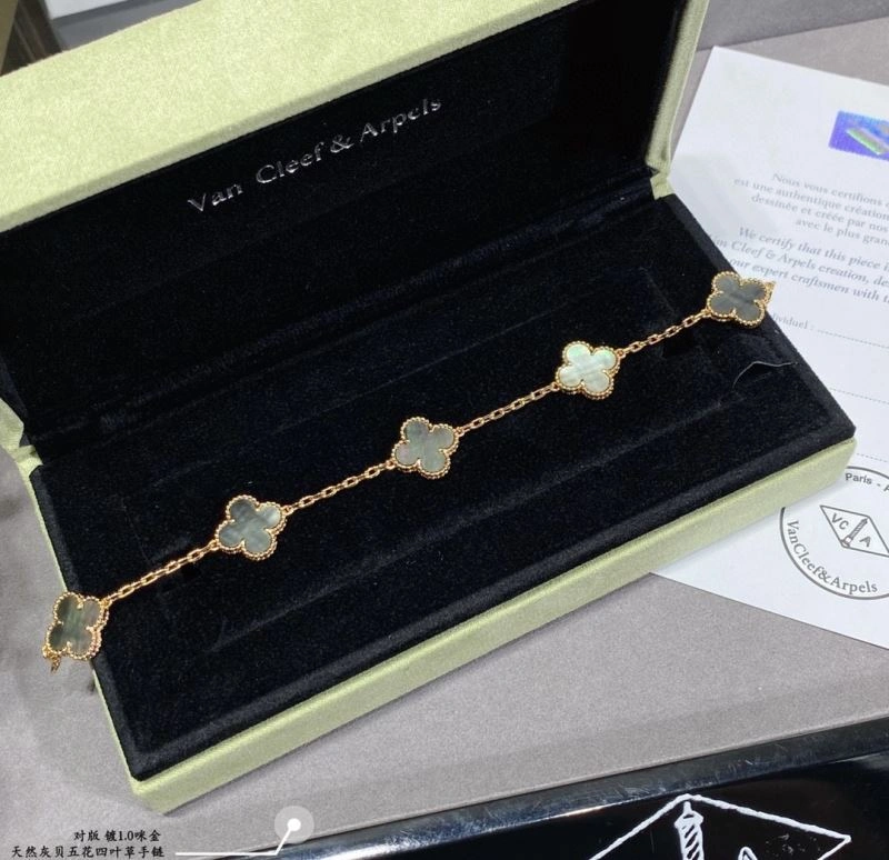 Durable Vca Bracelets 255334
