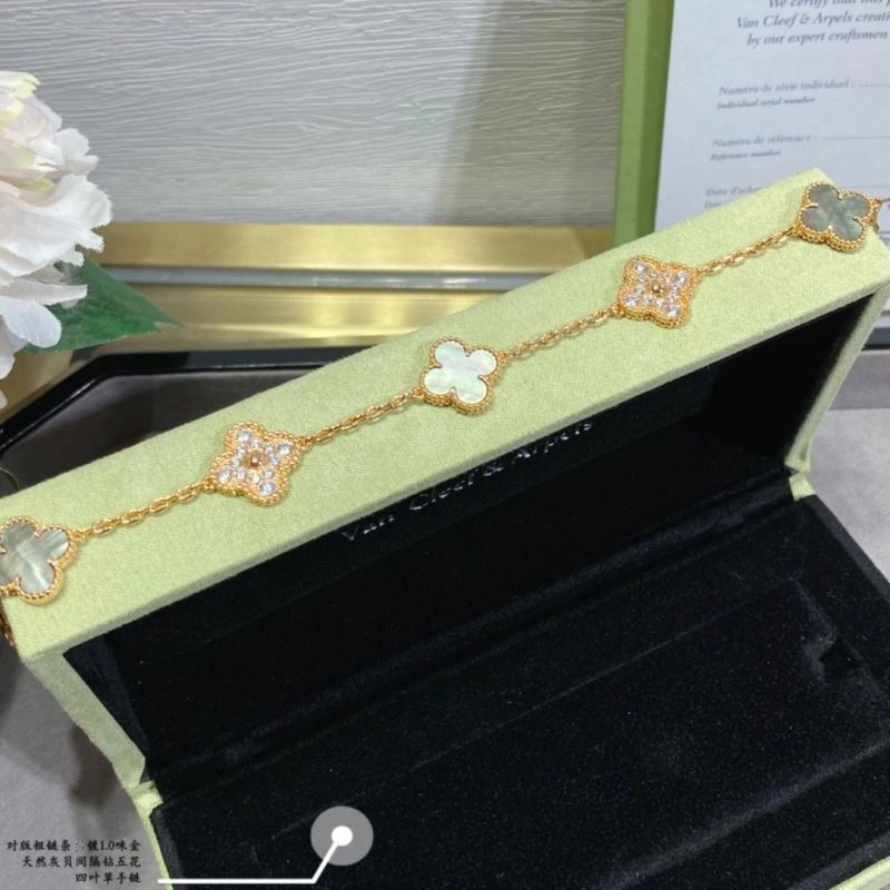 Durable Vca Bracelets 255328