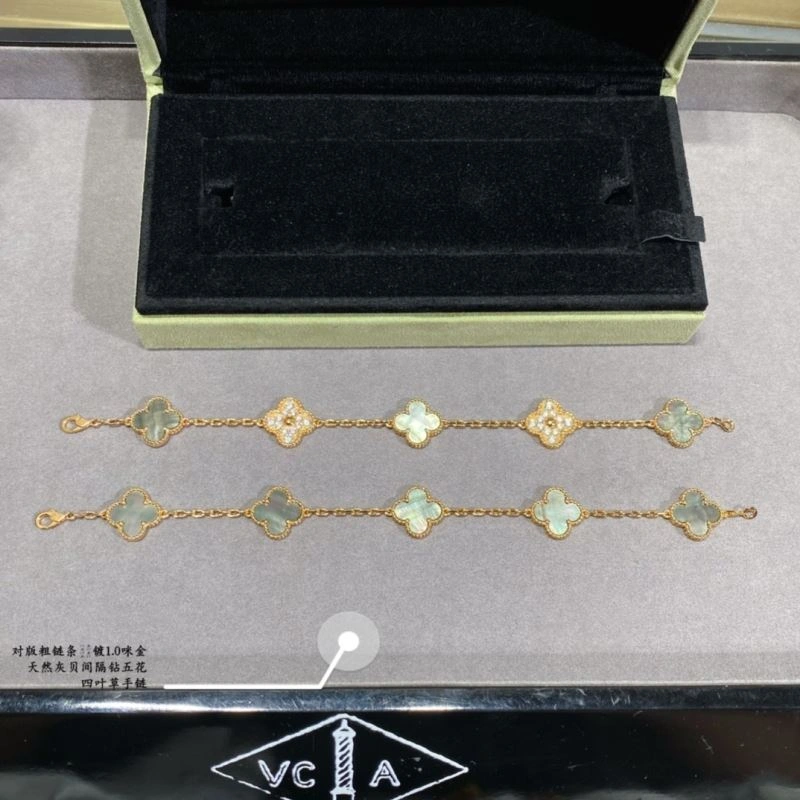 Durable Vca Bracelets 255328