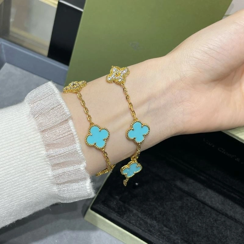Vca Bracelets Modern 255307