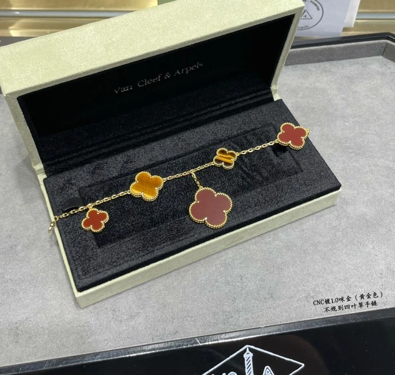 Vca Bracelets Soft 255287
