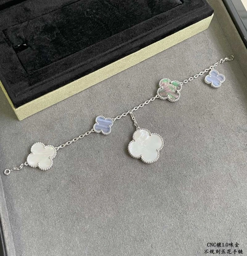 Breathable Vca Bracelets 255276
