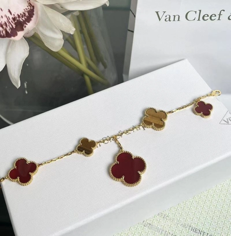 Vca Bracelets Sophisticated 255281