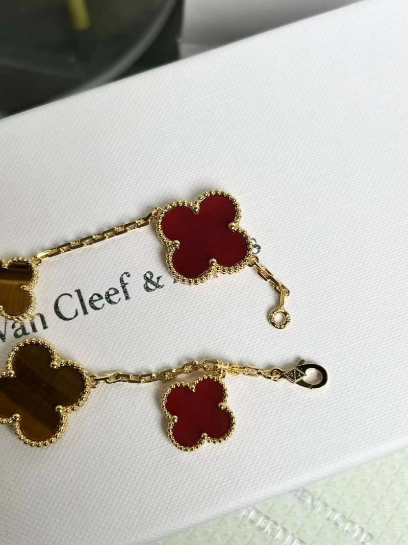 Vca Bracelets Sophisticated 255281
