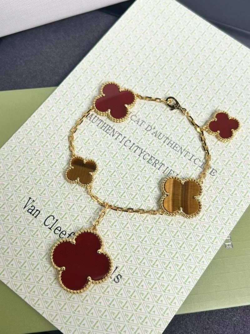 Vca Bracelets Sophisticated 255281