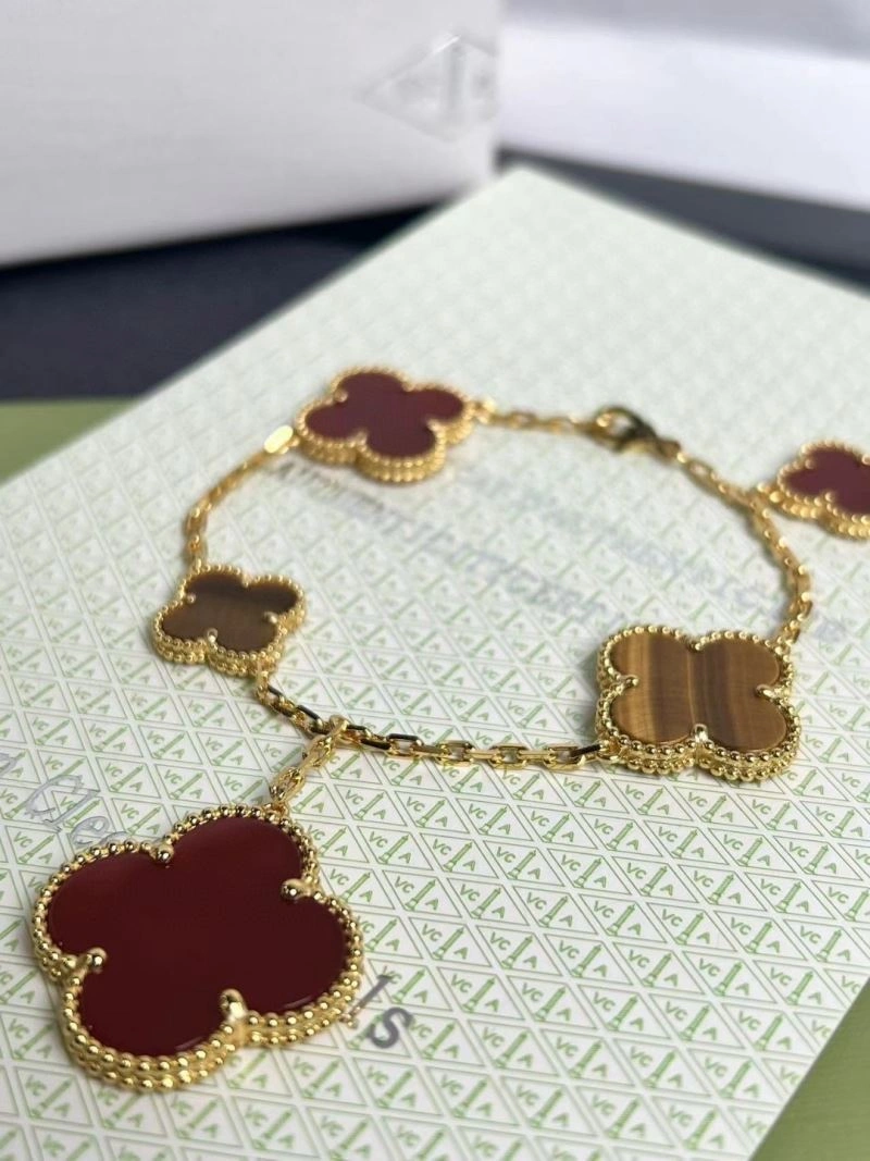 Vca Bracelets Sophisticated 255281