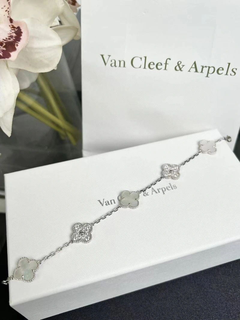 Trendsetting Vca Bracelets 255291