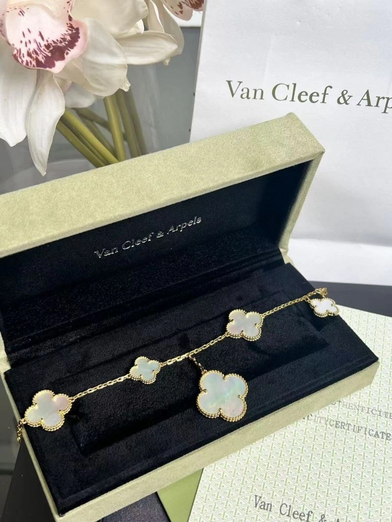 WaterResistant Vca Bracelets 255285
