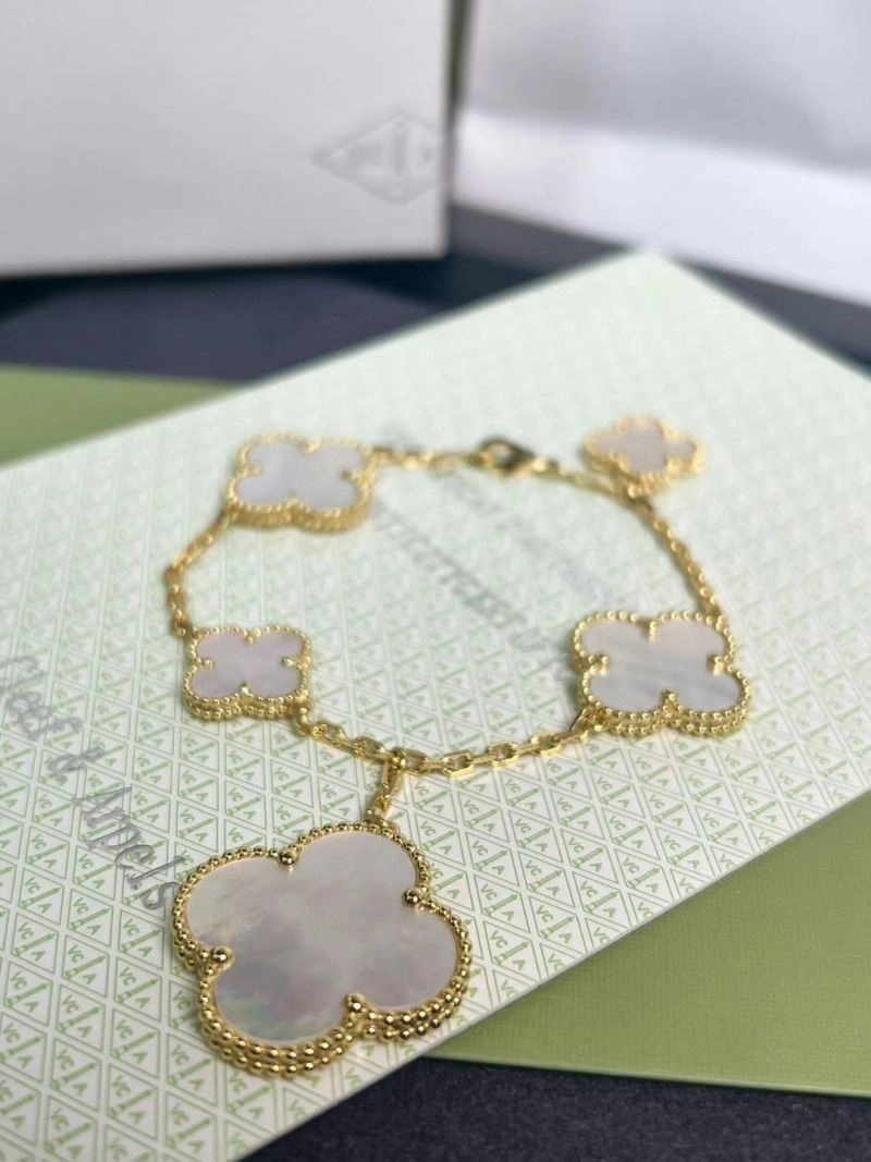 WaterResistant Vca Bracelets 255285