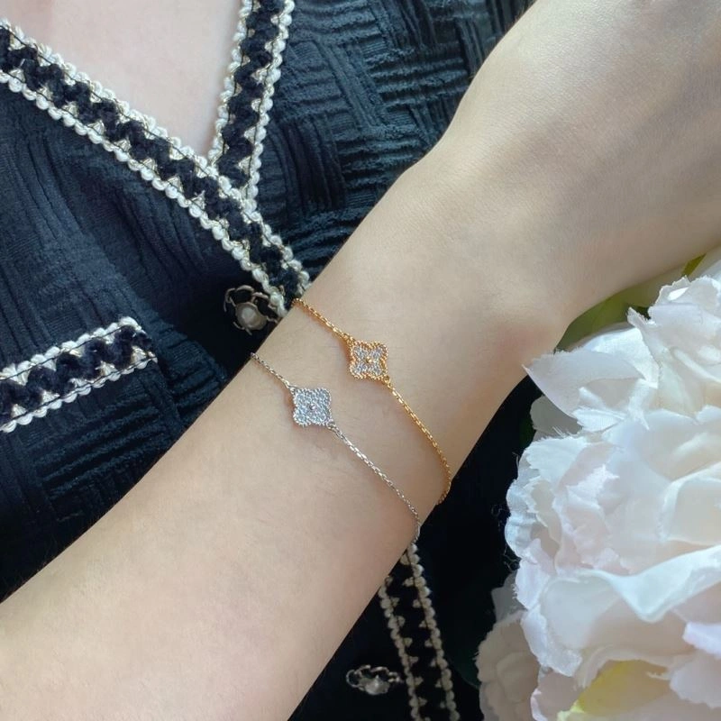 Vca Bracelets UrbanChic 255295