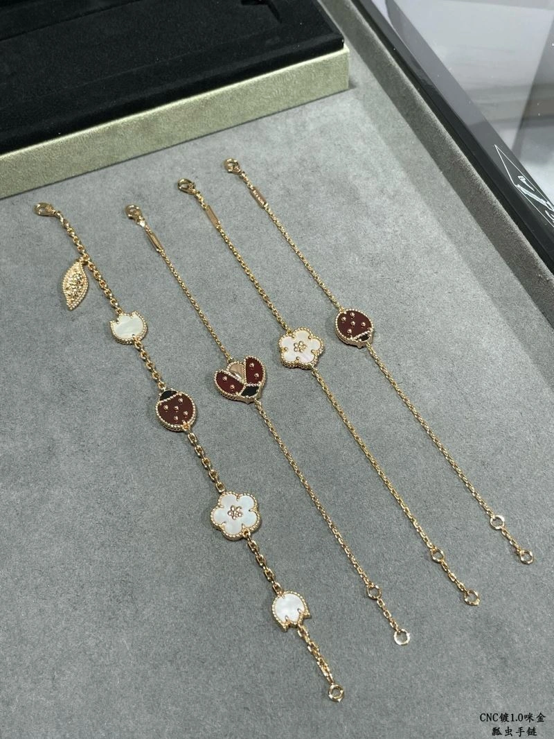 Youthful Vca Bracelets 255301